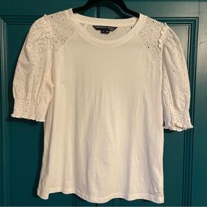 Veronica Beard White Eyelet Sleeve Top Blouse Lightweight Sz Medium